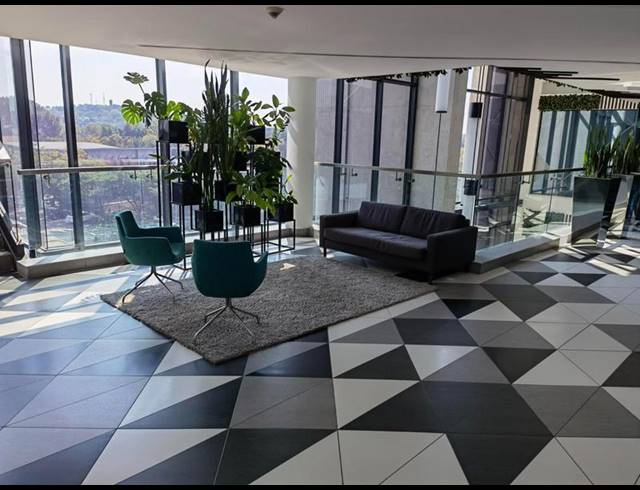 BUSINESS PROPERTY TO RENT IN LYNNWOOD GLEN